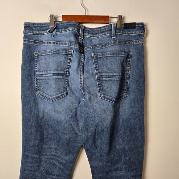 Ariat Size 33 Long Premium High-Rise Flare Jeans Raw Hem Blue Lake Women's FLAW - Picture 6 of 16